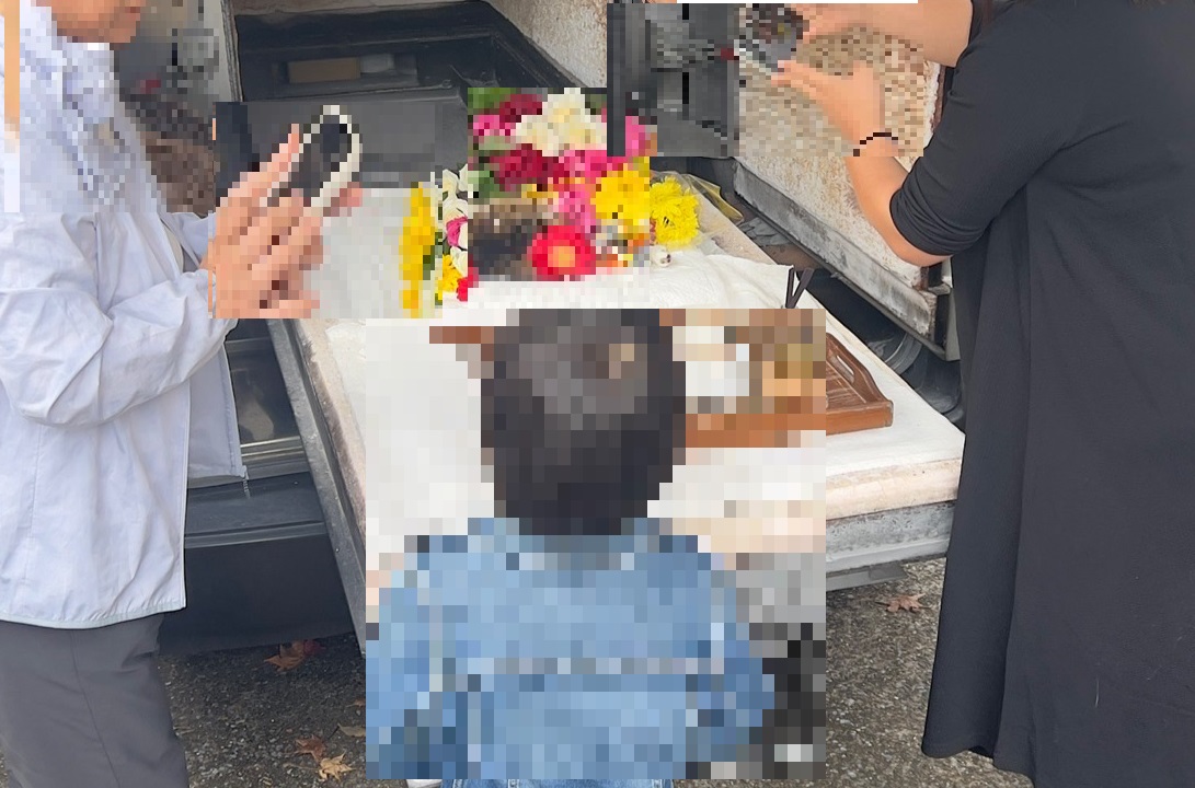 「富山県富山市で世代を超えて愛された愛猫ちゃんを豪華なお花でお見送りいたしました」写真