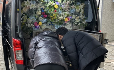 富山県富山市でトイプードルちゃんを住み慣れたマンションの敷地内で穏やかにお見送りいたしました